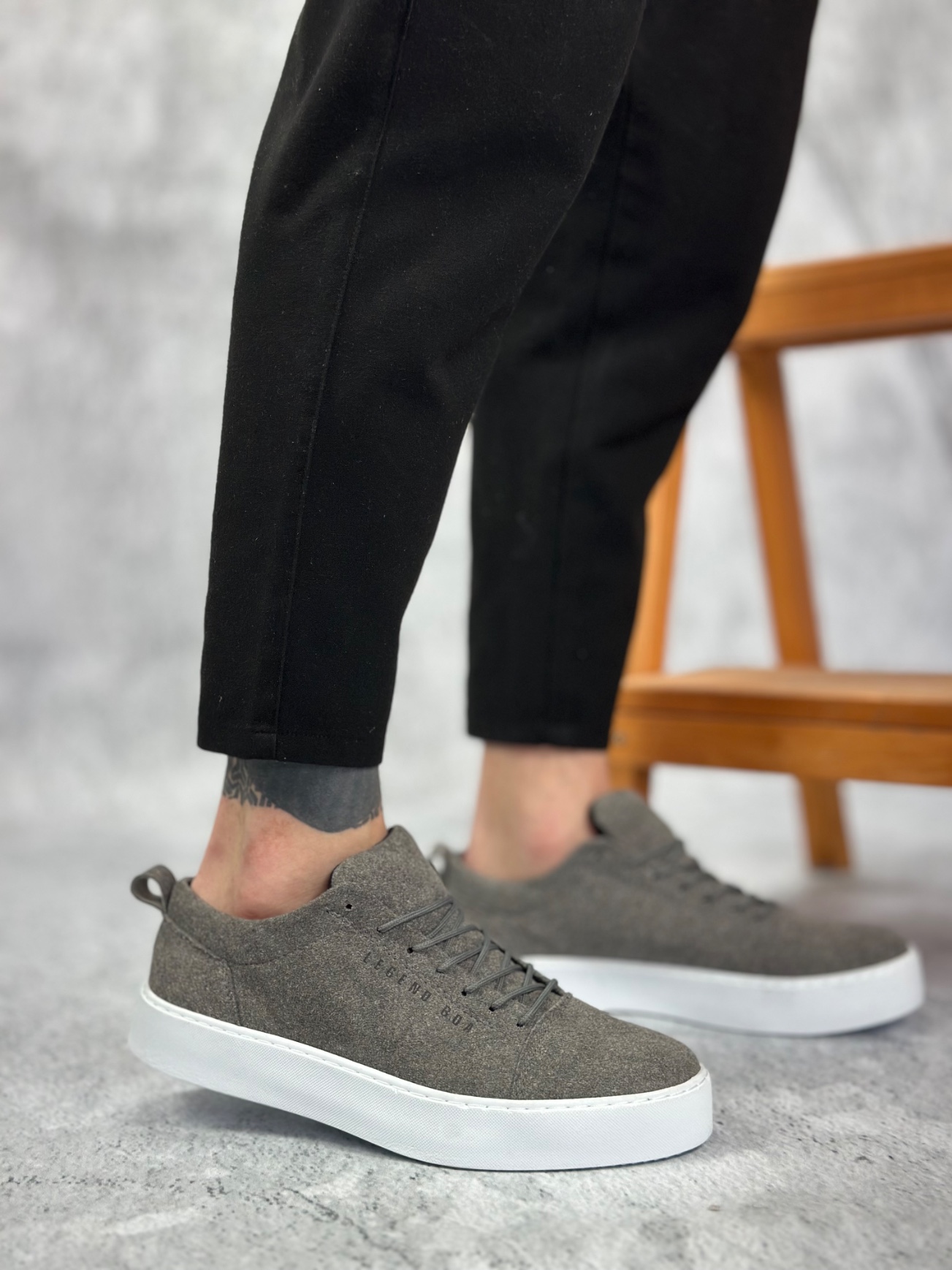 unisex sneakers on fbazaar 1-year warranty