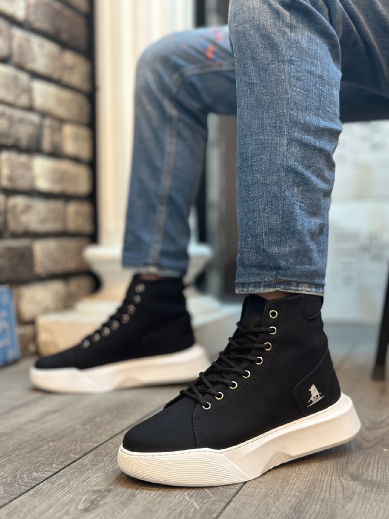 unisex sneakers on fbazaar 1-year warranty