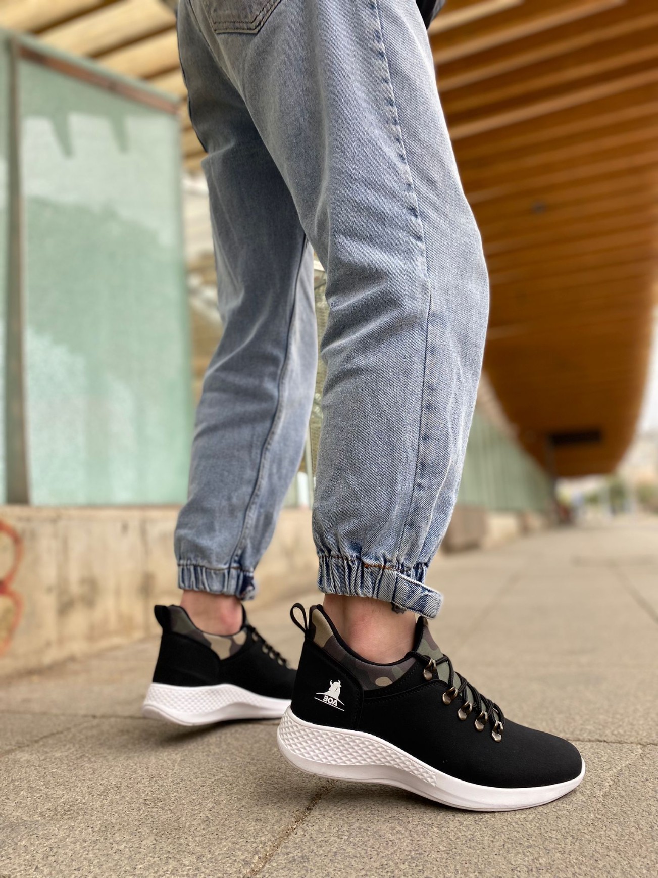 unisex sneakers on fbazaar 1-year warranty