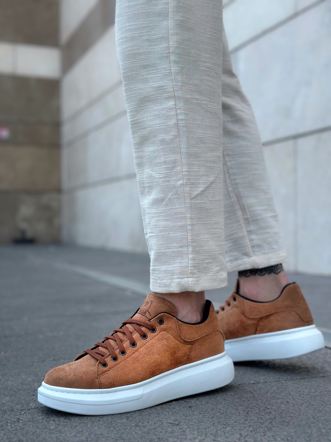 unisex sneakers on fbazaar 1-year warranty